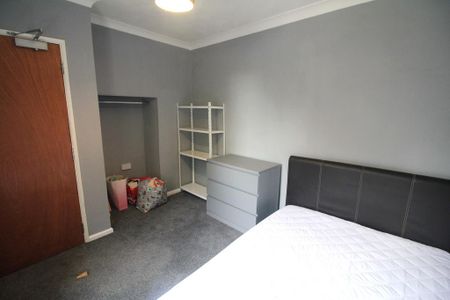 7 bedroom semi-detached house to rent - Photo 5