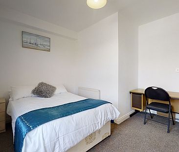 Top Quality Four Bed Bills Inclusive Student House - Photo 2