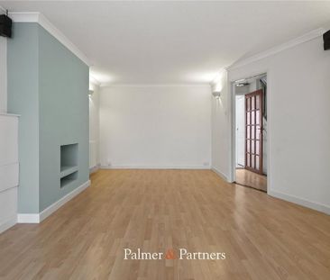 3 bedroom semi-detached house to rent - Photo 2