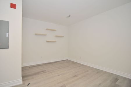 For Lease - 19 Rosebank Drive Unit# 107, Toronto, Ontario - Photo 3