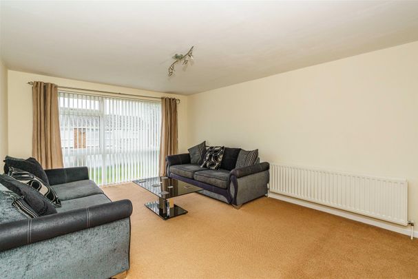 2 bed flat to rent in Beacon Drive, Newcastle Upon Tyne, NE13 - Photo 1