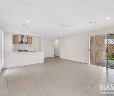 Stunning Family Home - Photo 5