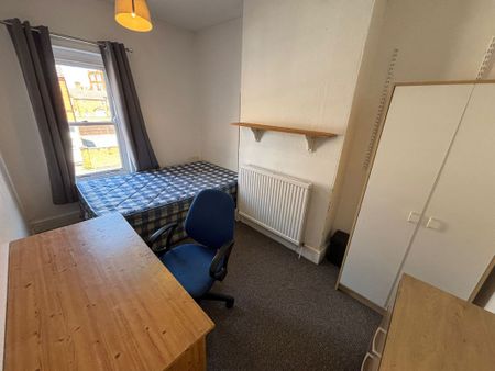 10 Heathcoat Street - New Kitchen & A1 Location Loughborough - Photo 2