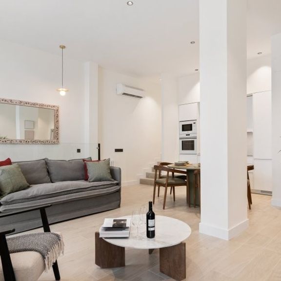 3 room luxury Apartment for rent in Madrid, Spain - Photo 1