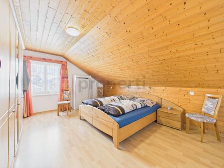 Charming 4-room penthouse apartment in Fahrwangen - Foto 4