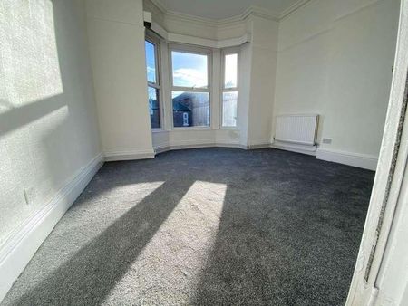 Lyme Grove, Stockport, SK2 - Photo 5