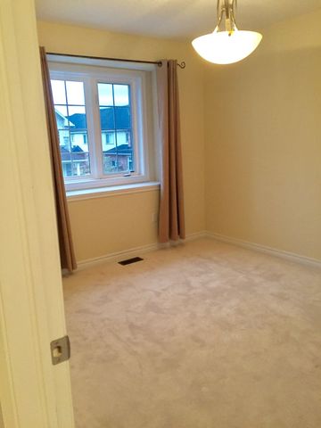 For Lease - 576 Murray Meadows Place, Milton, Ontario - Photo 3