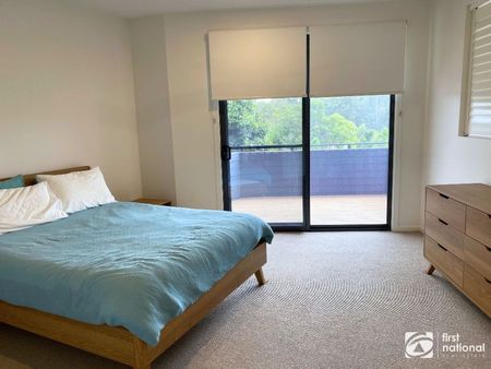 Furnished 4 bedroom townhouse close to Jetty Precinct - Photo 5