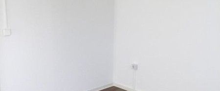 Sanierte 3-Raum-Wohnung mit Balkon in der 6. Etage! - Photo 1