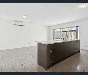 Modern Comfort & Convenience at 6c Messenger St - Photo 5