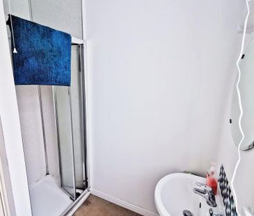 1 bedroom in a house share to rent - Photo 6