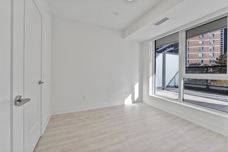 For Lease - 60 Central Park Roadway N/A Unit# 305, Toronto, Ontario - Photo 3