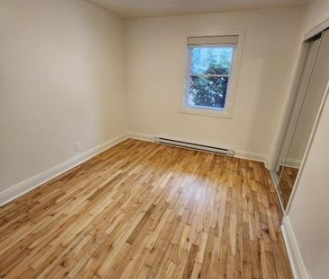 641 Rue des Pétunias, H7X 1G4, Laval - Photo 3