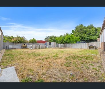 Neat, Updated Home with Large Driveway, Carport & Workshop - Photo 4