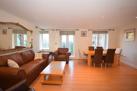 Strand Drive, Kew, Richmond, Surrey, TW9 - Photo 5