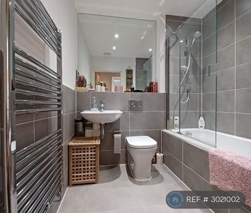 2 bedroom flat to rent - Photo 5