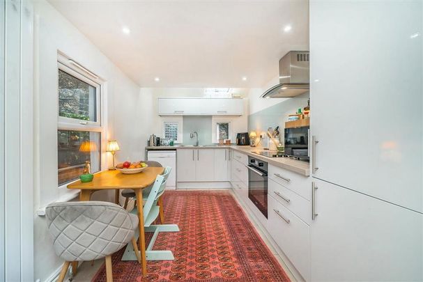 5 bedroom house to rent - Photo 1