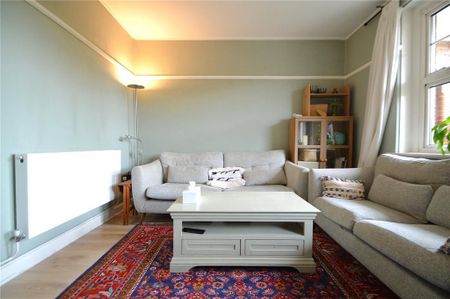 3 bedroom apartment to rent - Photo 2