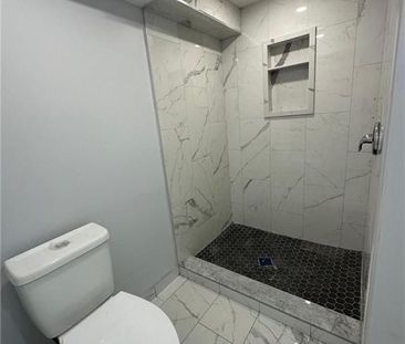 For Lease - 8 Roseneath Crescent Unit# B, Kitchener, Ontario - Photo 5