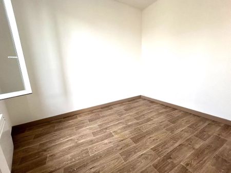 Location Appartement 2 pièces 35 m2 à Aubagne - Photo 3