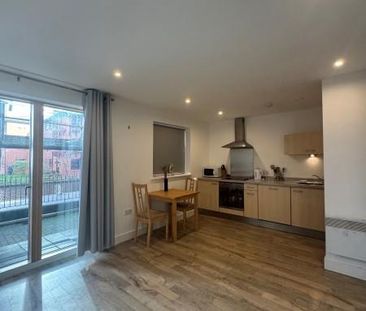 Studio to rent - Photo 5