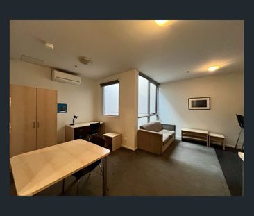 Fully Furnished 1-Bedroom Apartment - Photo 3