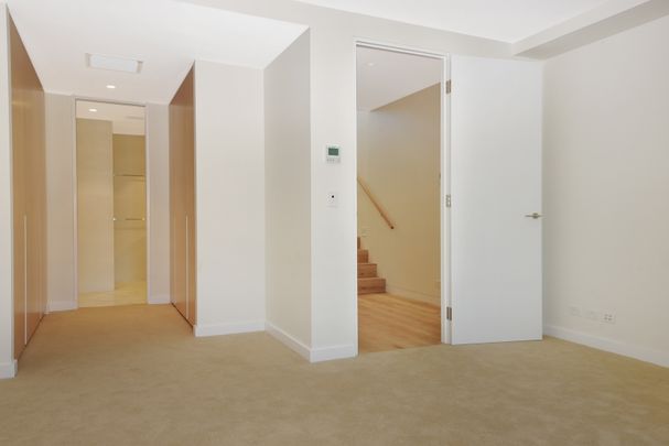 Split-Level Penthouse with Amazing Views & Off Street Parking! - Photo 1