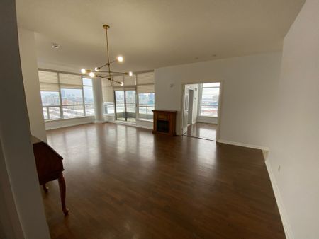 For Lease - 220 Forum Drive Unit# 1904 (PH104), Mississauga, Ontario - Photo 4