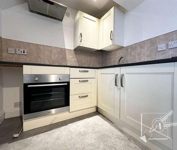 Central Avenue, Gravesend, DA12 - Photo 6