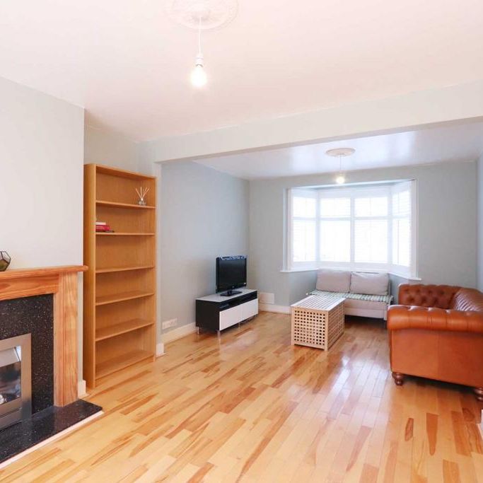 3 bedroom terraced house to rent - Photo 1