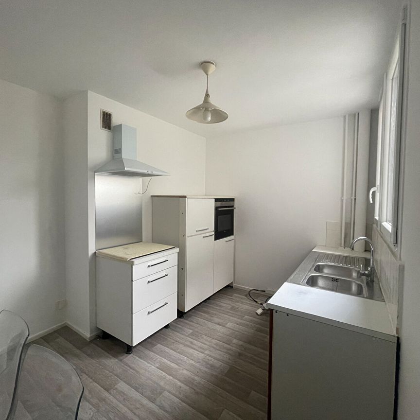 APPARTEMENT A LOUER BEAUVAIS 4 PIECES 84.97 M² - Photo 1