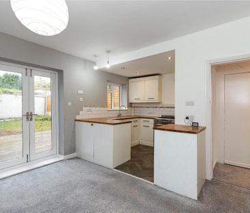 3 bedroom semi-detached house to rent - Photo 5