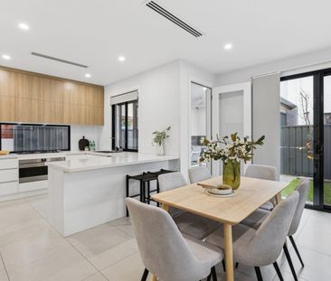 Smart Executive Townhouse with State-of-the-Art Design - Photo 5