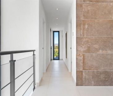 Casa adosada de alquiler en Calle el Salvador, 299, Valle Romano Golf - Photo 1