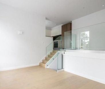 Whittlebury Mews East, Primrose Hill, London, NW1 - Photo 4