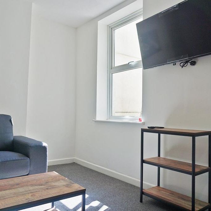 6 bedroom house share to rent - Photo 1