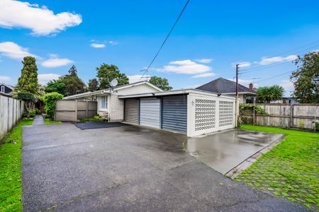 Cosy 2 bedroom Unit in Mt Wellington - Photo 2