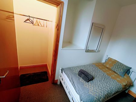 3 Bed Semi-Detached House, Conway Road, LS8 - Photo 2