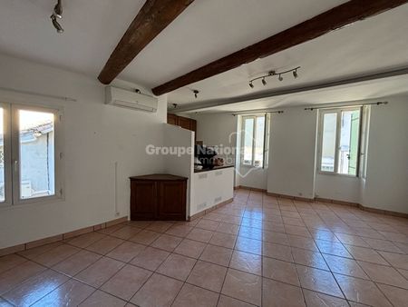 A LOUER - CARPENTRAS - MAISON DE VILLE, - Photo 4