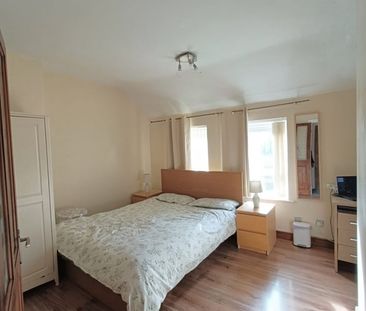 2 Bed End Terrace, Manor Oaks Road, S2 - Photo 3