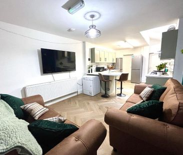 5 bedroom house to rent - Photo 1