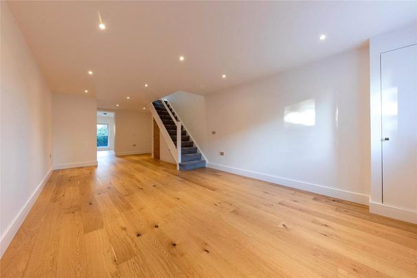 2 bedroom terraced house to rent - Photo 1