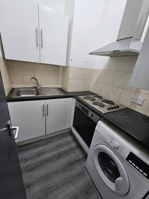 2 Bed Flat, Withington Road, M16 - Photo 1