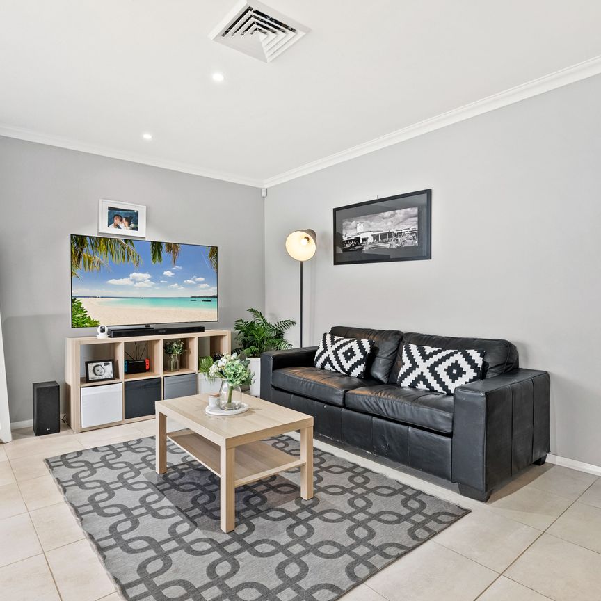 Modern Family Home - Close To Church & Thomas Hassall College - Photo 1