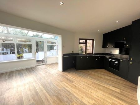 3 bedroom semi-detached house to rent - Photo 5