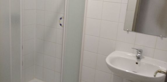 A louer studio - centre ville de Carentan - 2e étage - Photo 2