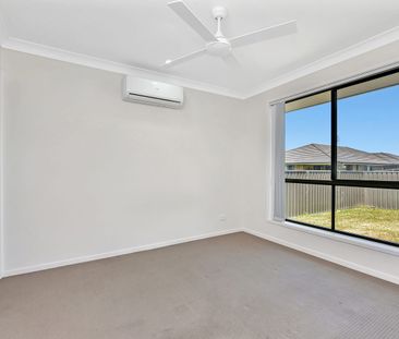 Delightful duplex offering low-maintenance lifestyle - Photo 5