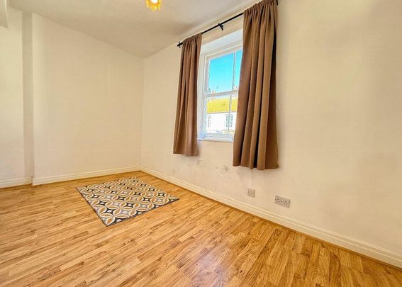 2 bedroom house to rent - Photo 1
