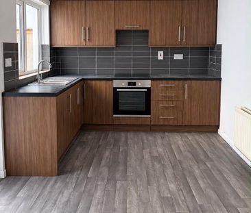 147 Thomas Street, Portadown, BT62 3BE - Photo 2