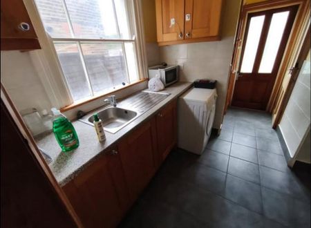 6 bedroom house share to rent - Photo 2